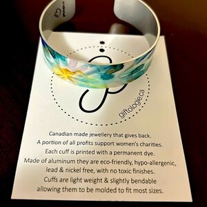 Cuff Bracelet - beautiful design from Giftologie